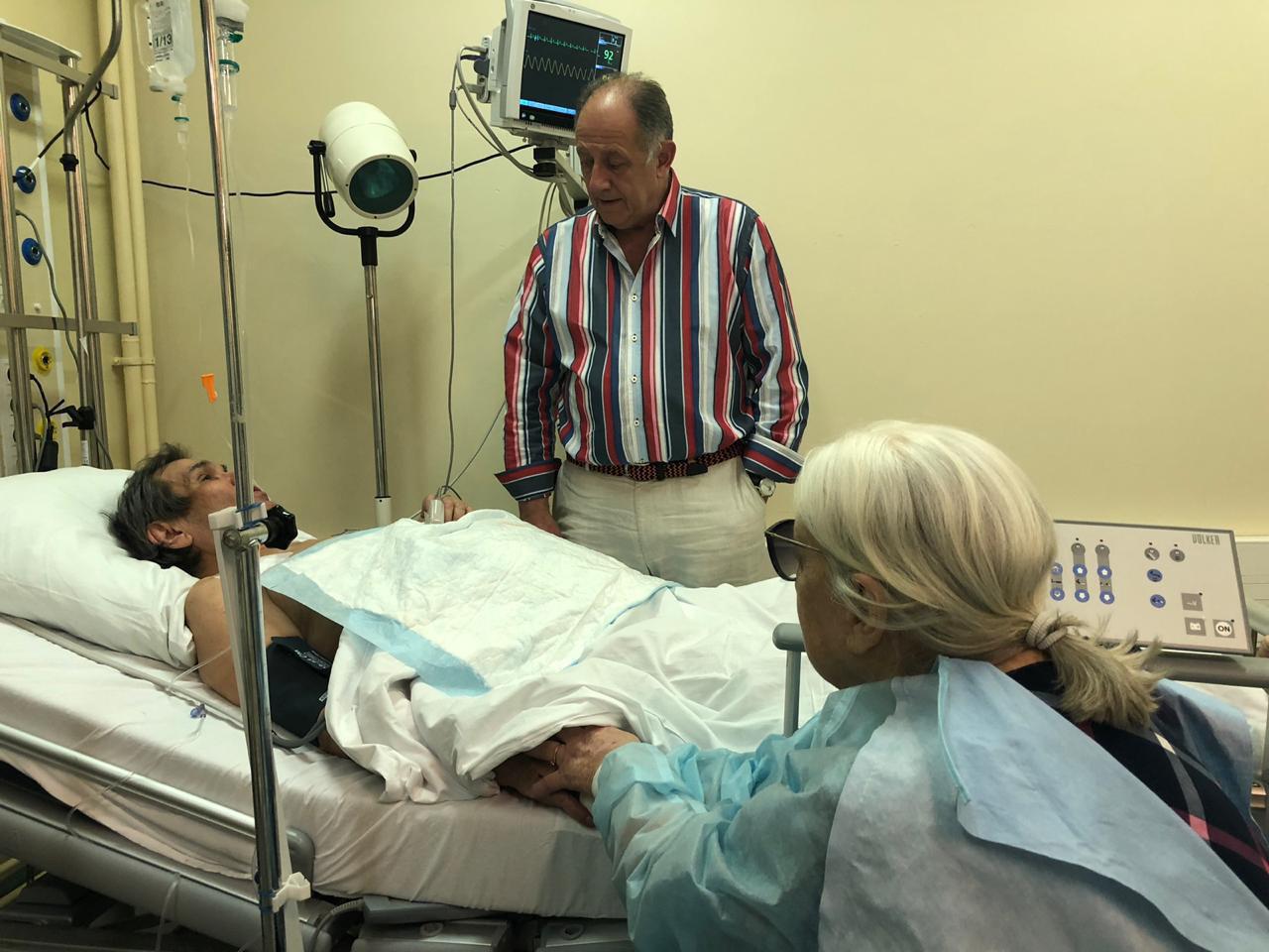 Бари алибасов инсульт. Алибасов. Бари Алибасов сейчас 2022. Бари Алибасов в больнице. Фото Алибасова в больнице.