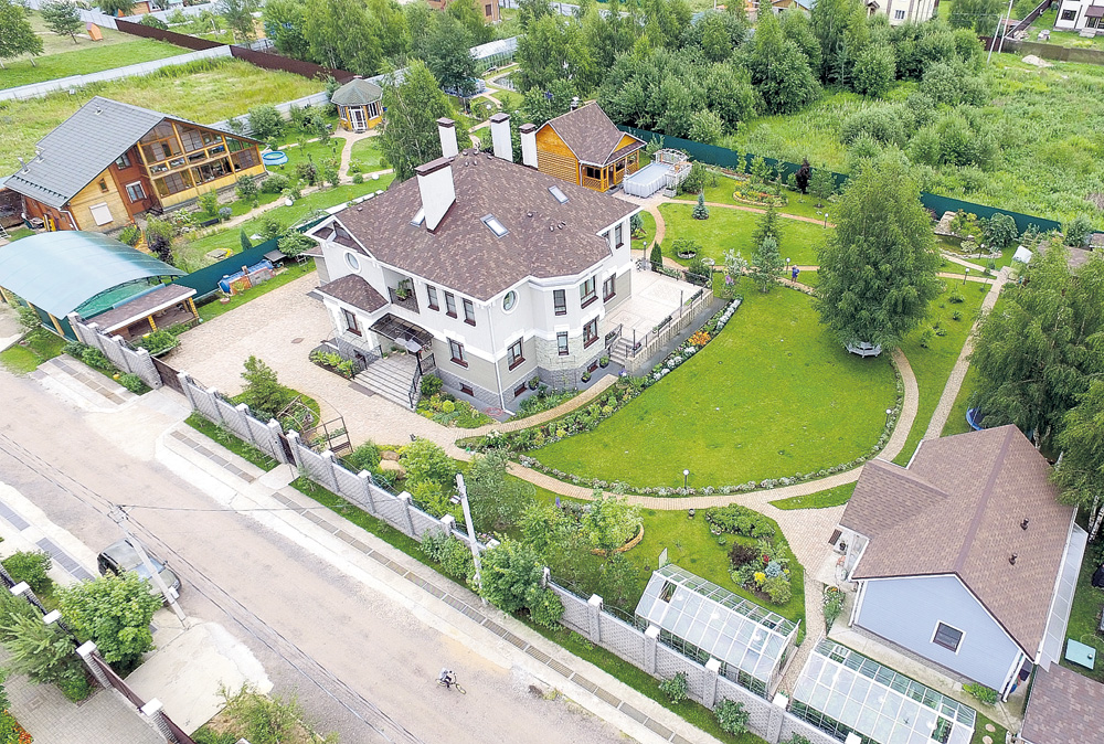 Шикарное имение Актера Федора Добронравова с банным комплексом и бассейном