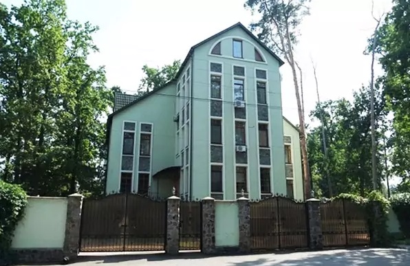 Апартаменты и загородный дом Верки Сердючки в Киеве