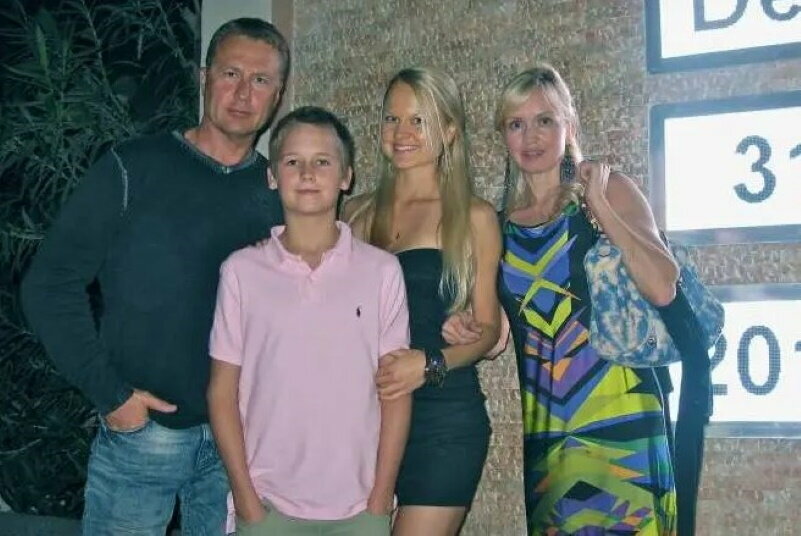Олег штефанко фото с женой и детьми