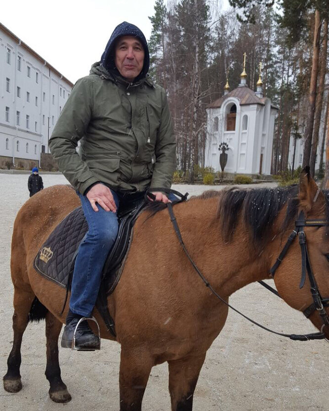 Дмитрий соколов уральские пельмени биография личная жизнь жена дети фото