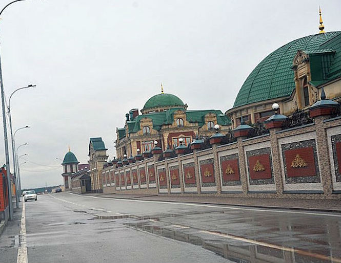 Великолепный дворец Адама Делимханова