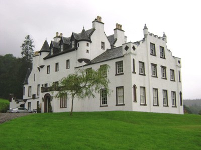 Шотландский замок Владимира Лисина