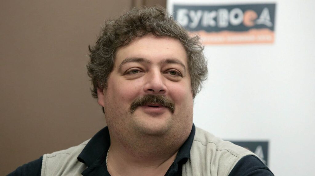 Дмитрий Быков: биография писателя, жена, дети, личная жизнь, фото, где ...