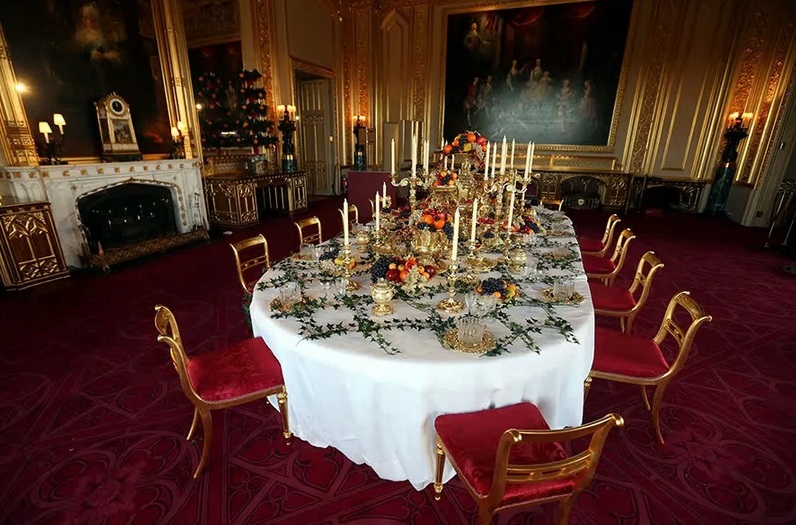 Интерьеры столовых в королевских резиденциях, которыми пользуются до сих пор