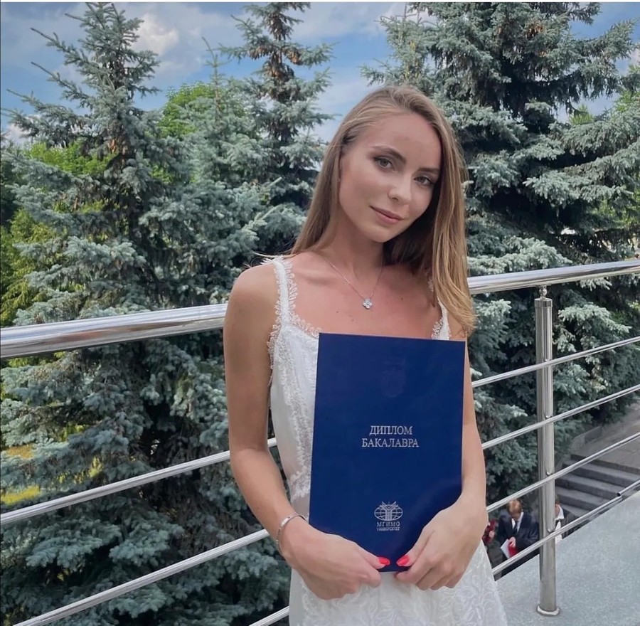 Татьяна Навка похвасталась красавицей-выпускницей